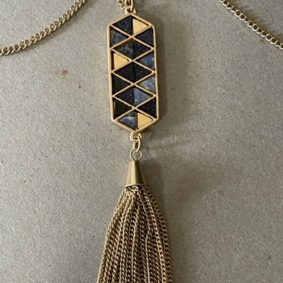 Gorgeous Gold Electroplated 60's Tassel Pendant with Inlaid Stones on a 30" - Picture 6 of 7